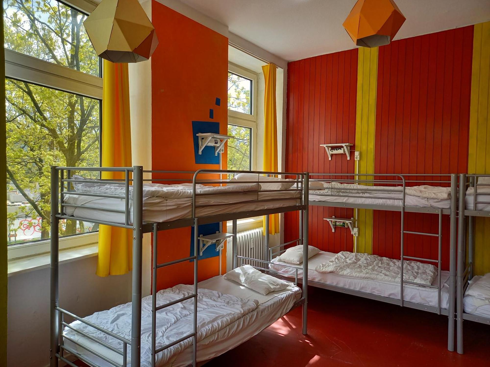 Instantsleep Backpackerhostel St Pauli ハンブルク エクステリア 写真